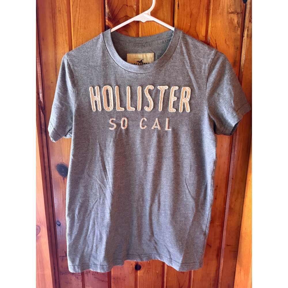 Hollister So Cal Chenille Logo T-Shirt Mens Small Grey Short Sleeve Crew Neck